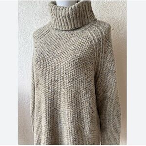 Lauren Ralph Lauren Wool blend turtle neck sweater sz L